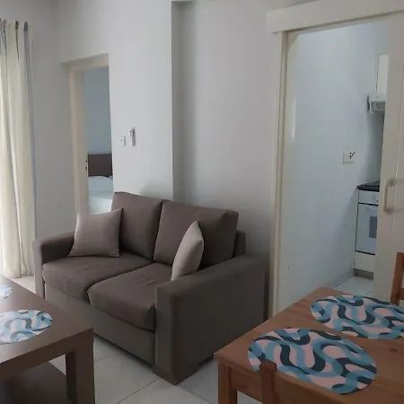 شقة Apartment 104 Frixos Roulla *